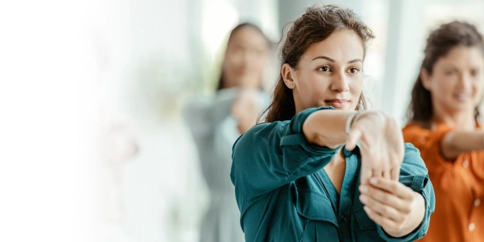 msg-Kolleginnen beim Fitness nach der Arbeit beispielhaft für unsere Fitness-Benefits