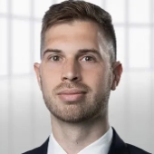 Mitarbeiterfoto von Brian Takac von m4b