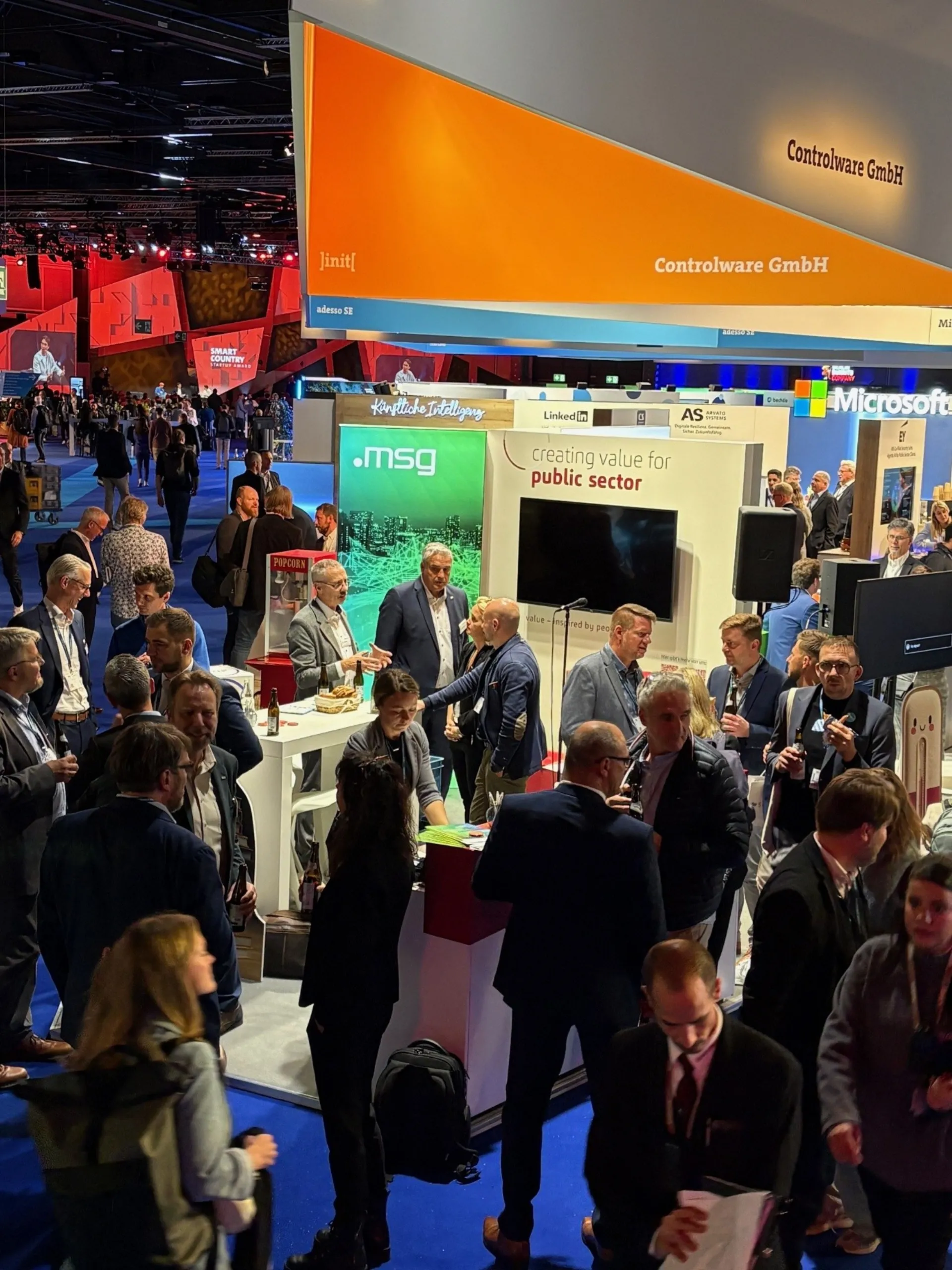 Many discussions and new ideas at our booth