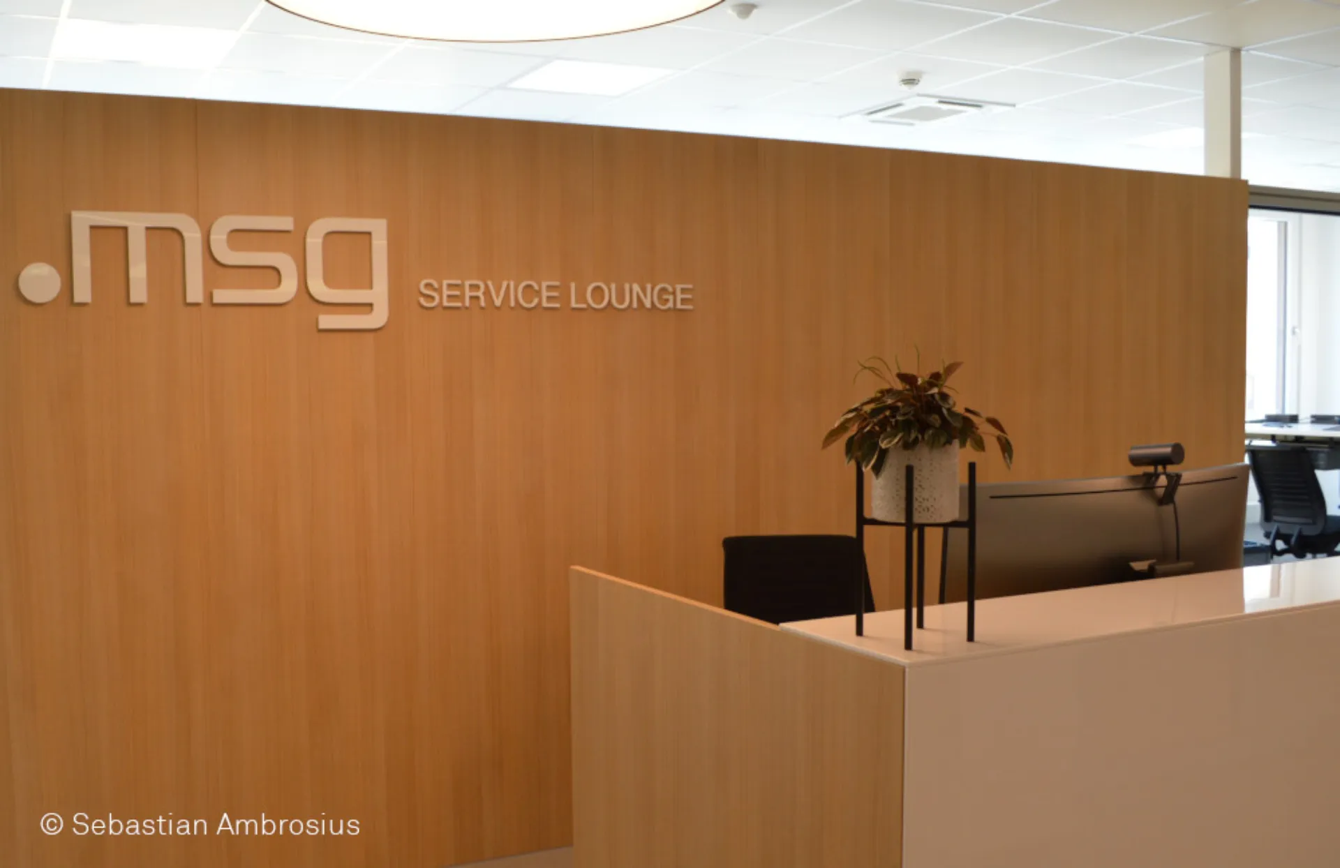 3_service-lounge